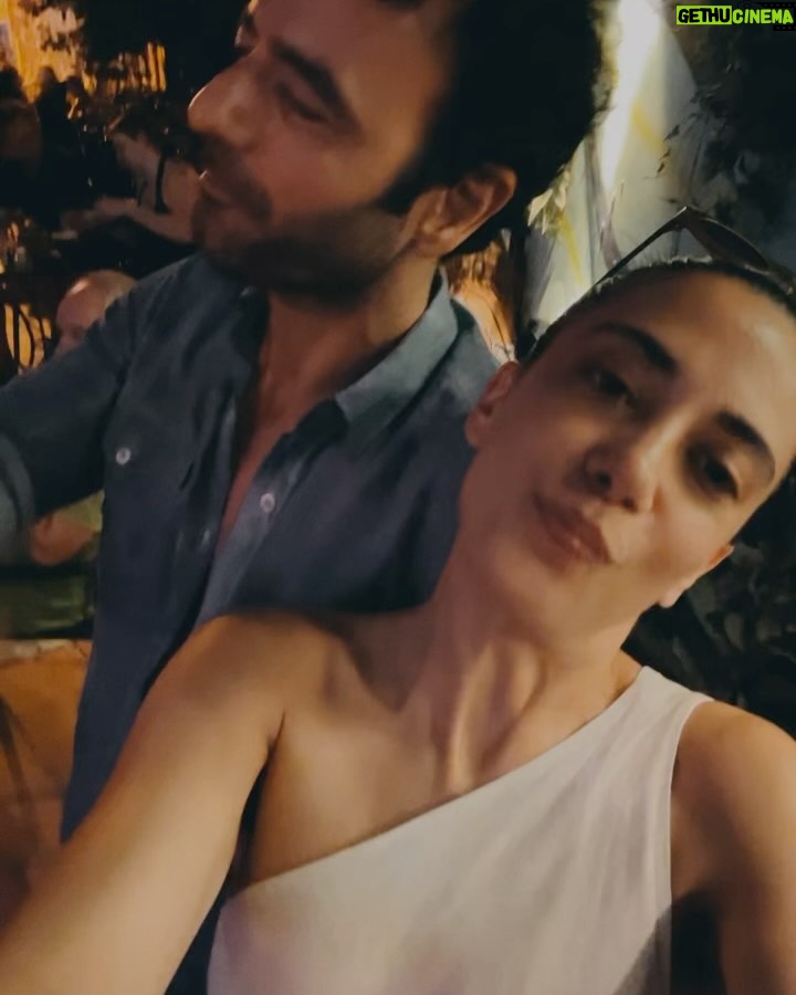 Ceren Yalazoğlu Karakoç - 112K Likes - Yüzündeki çizgilerinle, saçındaki beyazlarla
Benim için eskisinden daha güzelsin🤍
Sevgilim iyi ki doğdun🌸