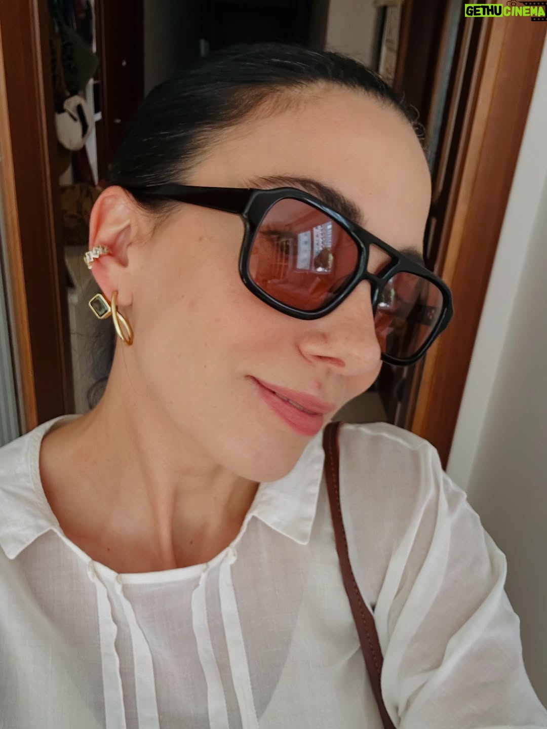 Ceren Yalazoğlu Karakoç - 55.1K Likes - Geçtiğimiz günlerde güzel şeyler oldu👌🥂🍾❤️