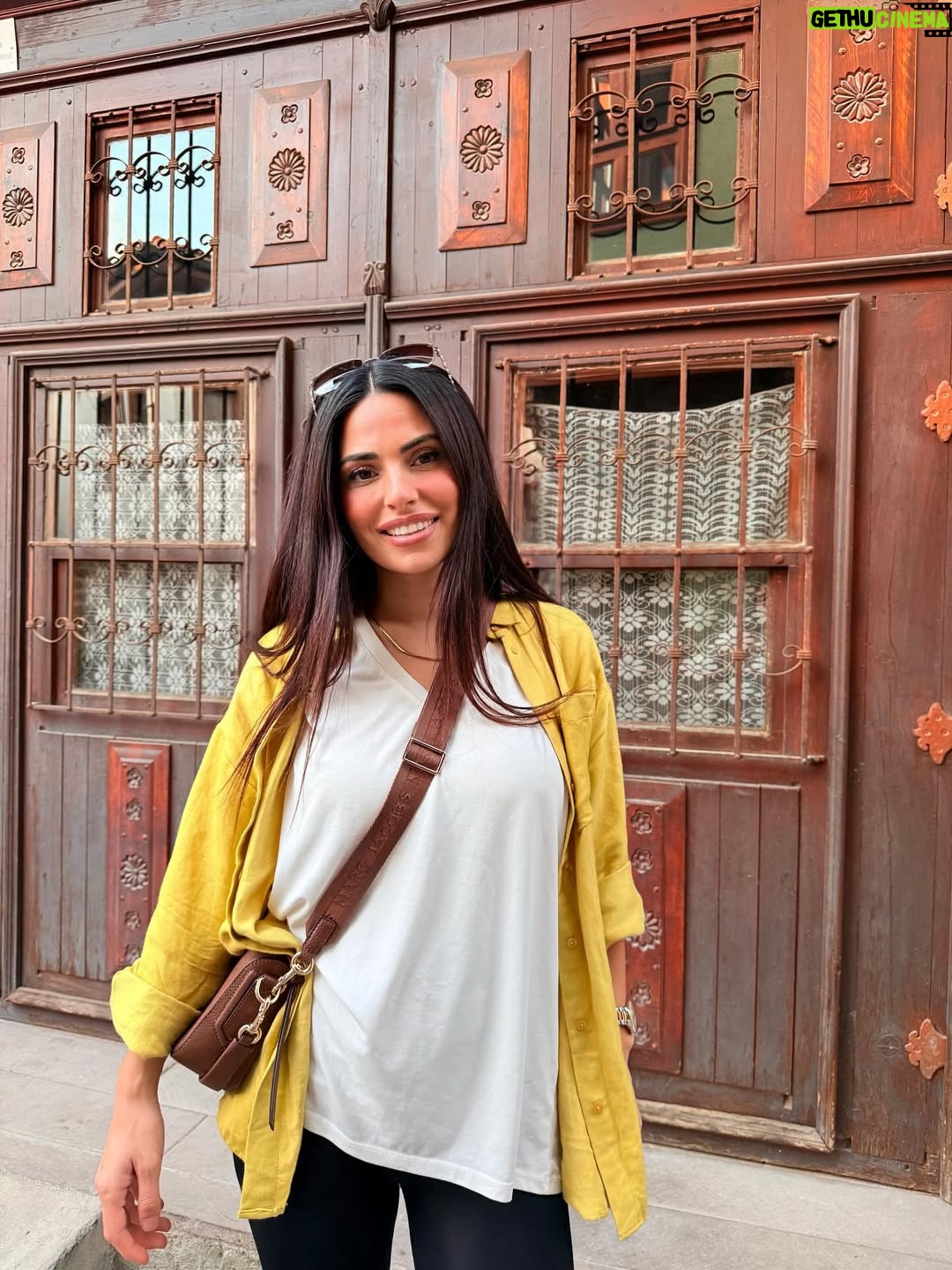 Cevahir Turan - 12.3K Likes - Daha 3,5 aylık 8-9 cm’sin. Ne ara bu kadar büyüdün 🥰 #15weekspregnant #ankara #hamamonü

Not: amcadan video çekmek için izin aldım ama kedilerdrn almadım ☺️