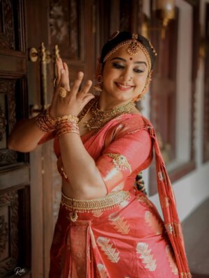 Chandana Ananthakrishna Instagram - Devotion 💫

Mua - @makeoverwithtara_raam