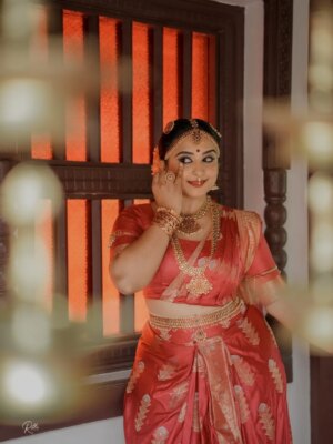 Chandana Ananthakrishna Instagram - Devotion 💫

Mua - @makeoverwithtara_raam