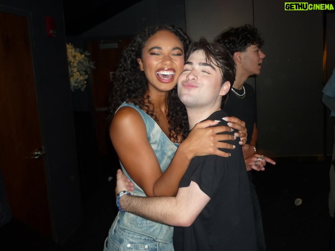 Chandler Kinney - 82.9K Likes - NY!! what an epic crowd :,))

last night I crashed the dz worlds collide tour and WOW. in the last 7 years of being a part of the zombies fam, I’ve had the privilege and pleasure of so many larger-than-life “pinch me” moments that remind me how special this franchise is….but last night might’ve been the coolest yet. standing in front of 20,000 people, feeling the outpour of love, seeing you all sing & dance along to our songs was surreal…truly so hard for my mind to fully grasp. I’m still buzzing with joy. and so so much gratitude. 

to the cast: STARS!!!! each and every one of you. thank you for carrying forth the legacy of these worlds with the utmost level of love and care. you put on a phenomenal show, like TRULY such an electric performance, and it made me so immensely proud. keep spreading your love & light. I love you all ❤️
@freyaskye @mekonnen_official @malachibarton @dararenee @kyliecantrall @maliabakermsb @joshuarobertcolley

and major shoutout to the extraordinary crew and magic-makers who are making this tour possible. what an epic night :,)) ✨🧟🍎