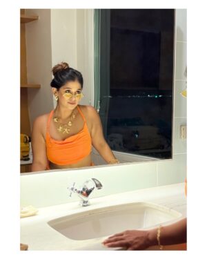 Chandni Bhagwanani Instagram - Cute lighting vacation mood = irresistible photo moment. 📸✨💕😉
..
..
..
Hashtags
#ReelsExplore
#ExplorePage
#TrendingReels
#InstaVibes
#TravelGram
#LuxuryVibes
#VacationMode
#AestheticTravel
#thailand
#TravelDiaries
#chandnibhagwanani
👗 @srstore09
📍 @welcomeworldbeachfrontresort