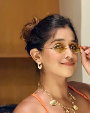 Chandni Bhagwanani Instagram - Cute lighting vacation mood = irresistible photo moment. 📸✨💕😉
..
..
..
Hashtags
#ReelsExplore
#ExplorePage
#TrendingReels
#InstaVibes
#TravelGram
#LuxuryVibes
#VacationMode
#AestheticTravel
#thailand
#TravelDiaries
#chandnibhagwanani
👗 @srstore09
📍 @welcomeworldbeachfrontresort