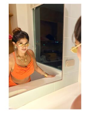 Chandni Bhagwanani Instagram - Cute lighting vacation mood = irresistible photo moment. 📸✨💕😉
..
..
..
Hashtags
#ReelsExplore
#ExplorePage
#TrendingReels
#InstaVibes
#TravelGram
#LuxuryVibes
#VacationMode
#AestheticTravel
#thailand
#TravelDiaries
#chandnibhagwanani
👗 @srstore09
📍 @welcomeworldbeachfrontresort