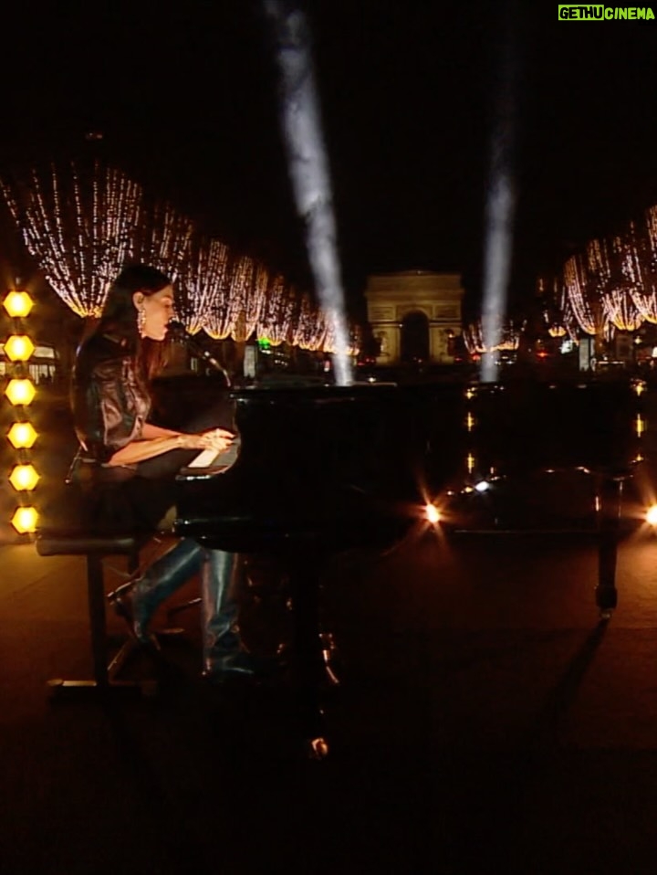 Charlotte Cardin - 86K Likes - PARIS JE T’AIME! It was so magical to perform in front of 150 000 (!!!) of you last night on Les Champs Élysées 🥂
