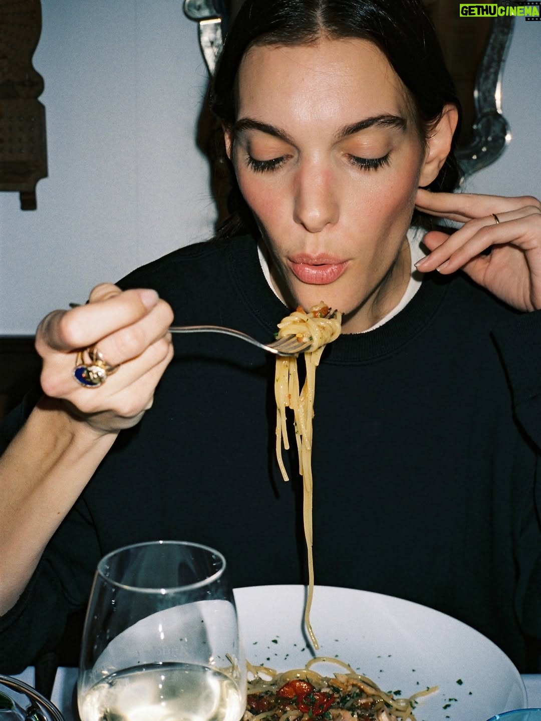 Charlotte Cardin - 54.6K Likes - 24h à Venise 🌝🌙☀️