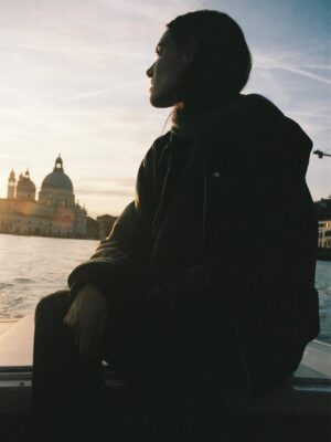 Charlotte Cardin Instagram - 24h à Venise 🌝🌙☀️