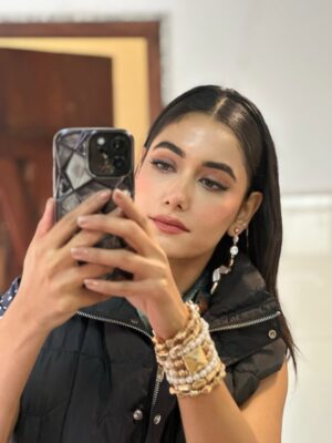 Charvi Tanya Dutta Instagram - Walking into the jacket season ❤️🧊⛄️