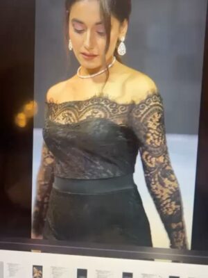 Charvi Tanya Dutta Instagram - Back to black 🐈‍⬛

#blackdress #black #party #blackseason