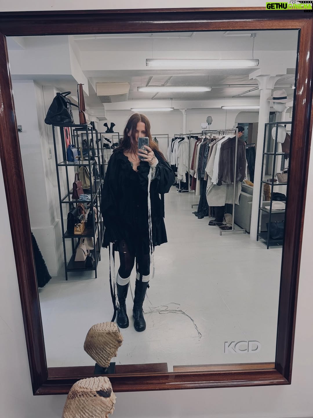 Chelsea Wolfe - 9.8K Likes - Honored to attend the @anndemeulemeester_official S/S26 show in Paris “The Solitary One” 💘 it was inspiring & gorgeous

@stefanogallici is a shining light in the dark

Thank you to @meulzz   @gabrielebartoli_   the rest of the wonderful teams for everything

& Ann, just 😍

Creative director: @stefanogallici

Soundtrack: @aimeenash & @gabevanmusic 
Make-up: @ingegrognard 
Styling: @elodiedavid
Hair: @anthonyturnerhair

Photos 1, 2, 4, 10 by @virginiekhateeb for @nastymagazine