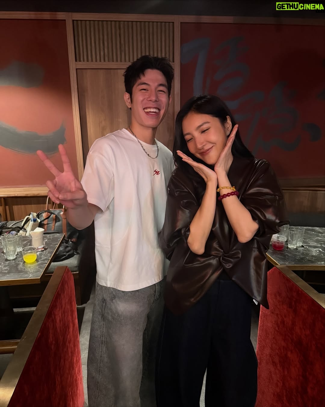 Cheryl Yang - 150.3K Likes - 謝謝所有美好的祝賀與心意，還在慢慢享受，非常快樂！
但！我怎麼會在台上忘記流氓，我掌嘴🥹沒有流氓也是一樣沒有周凡，你知道的～
@zhan_1998__ 

#也不能沒有我真實生活中的流氓啦
#你們的限動我都有慢慢看🌹
#謝謝美好的金鐘60
#謝謝寶儀姐給予金鐘的那份真誠跟愛❤️
@bowie0221 
#不可能是因為金鐘前一天看回魂計被裡頭所有的影后加持了吧🥹

美麗的超強團隊：
Makeup: @wenlee___ @kristy__wang
Hair: @isiahzin @henrytc0216 @driven.by
Stylist: @chenghan_han @arixiaona
Photo: @hellohenryboy @chi215_
Gown: @maisonmet @theclique.hk
Jewelry: @boucheron
Shoes: @christianlouboutin