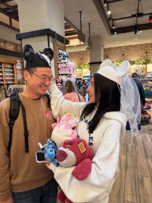 Cheryl Yang Instagram - Disney land ~~~😍😃🎈🧸🎀