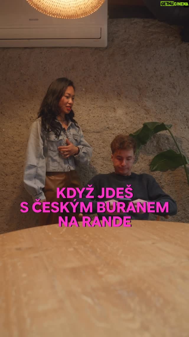 Chila Ta Thuy - 37.6K Likes - Sdílení hororových historek z vašeho rande je vítáno! 😀 Nechť je sekce komentářů naší společnou terapií. A napište, jak elegantně odejít, když hned má začátku víte, že to bude průser. 😀

📹 @roman_drnovec 
📍 @ricefield.prague děkujeme jako vždy za ochotu i skvělé pohoštění během natáčení ❤️

#spetkachili