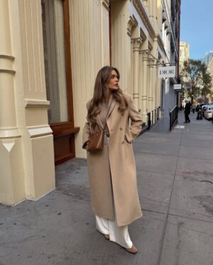 Chloe Lloyd Instagram - Last years autumn looks I’d wear again 🍂

#autumninspo #autumnfashion