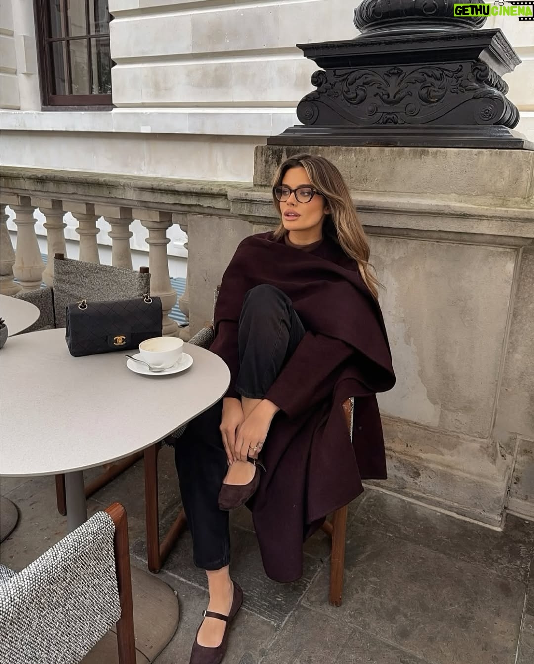 Chloe Lloyd - 13.4K Likes - Last years autumn looks I’d wear again 🍂

#autumninspo #autumnfashion