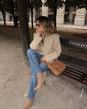 Chloe Lloyd Instagram - Last years autumn looks I’d wear again 🍂

#autumninspo #autumnfashion