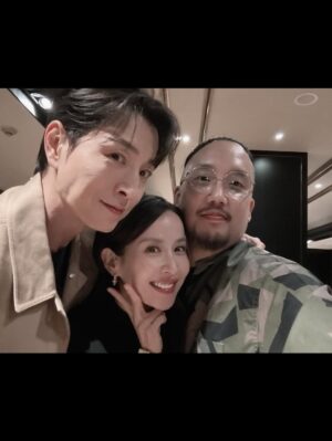 Cho Yeo-jeong Instagram - 영화. 극장. 그리고 사람들. 🌟