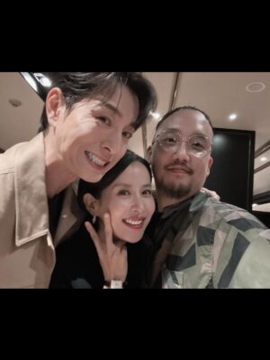 Cho Yeo-jeong Instagram - 영화. 극장. 그리고 사람들. 🌟