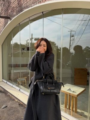 Choi Ji-woo Instagram - ❄️🖤🥶🖤
