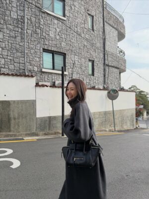 Choi Ji-woo Instagram - ❄️🖤🥶🖤
