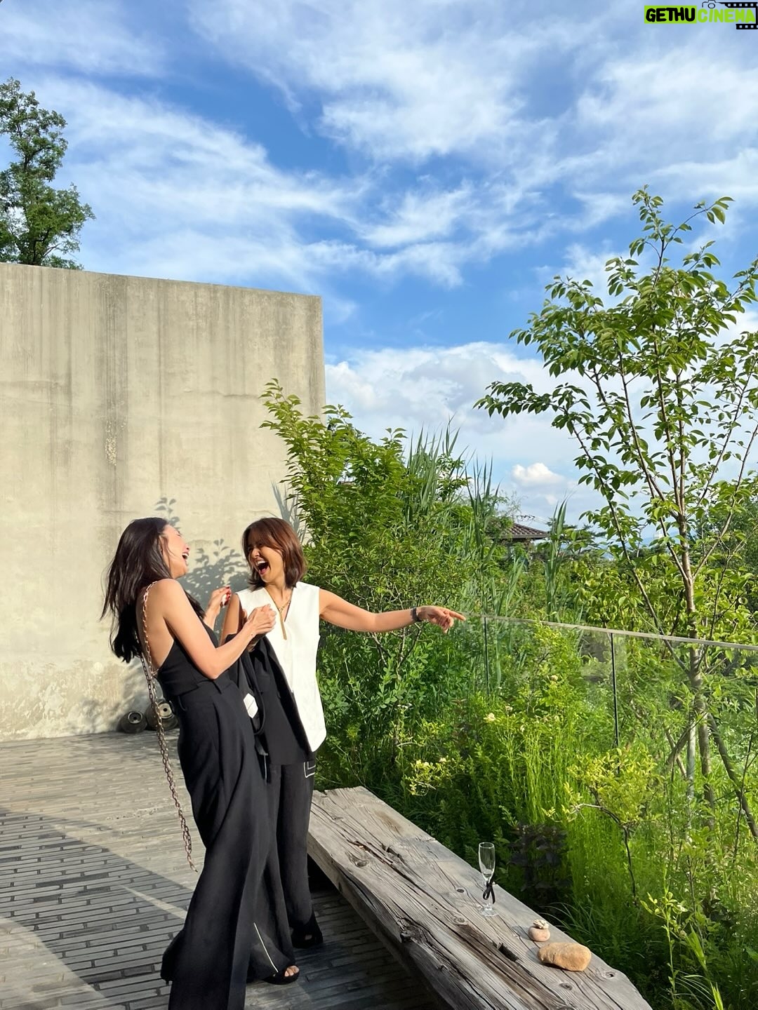 Choi Ji-woo - 49.8K Likes - 소중한 인연들🥰
감사하고,사랑합니다❤️

막내나이가 벌써…😂🙄🫣😎😘