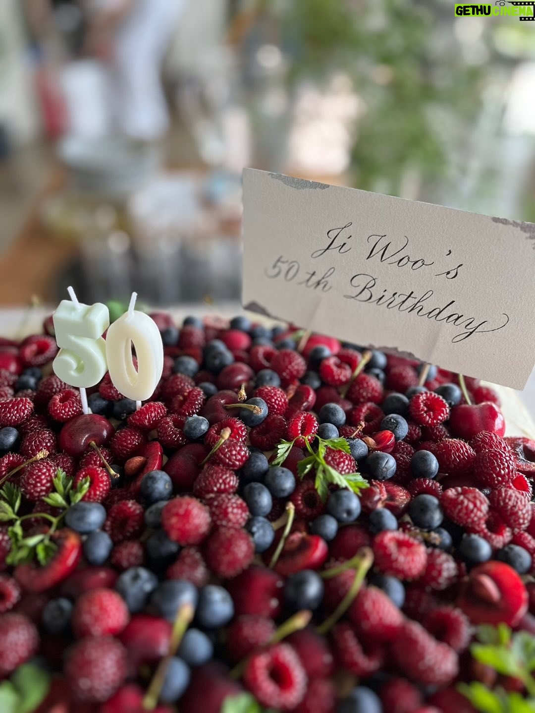 Choi Ji-woo - 49.8K Likes - 소중한 인연들🥰
감사하고,사랑합니다❤️

막내나이가 벌써…😂🙄🫣😎😘