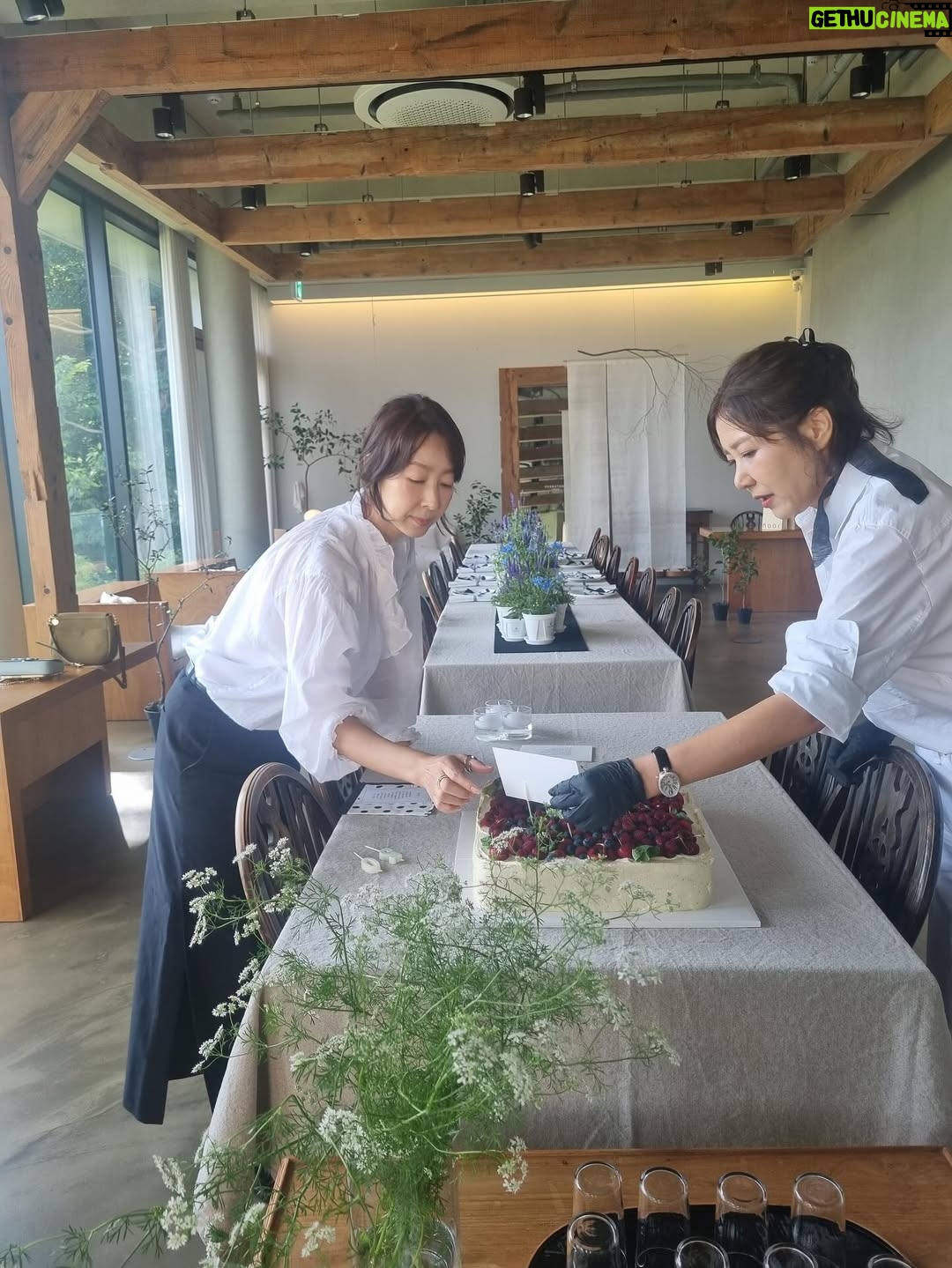 Choi Ji-woo - 49.8K Likes - 소중한 인연들🥰
감사하고,사랑합니다❤️

막내나이가 벌써…😂🙄🫣😎😘