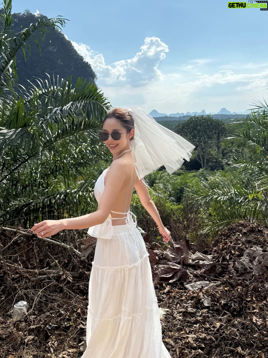 Choi Seol-hwa - 602 Likes - 나 진짜 웃기고 잊지 못할 뚝딱 프로포즈 받았는데
인스타에 어떻게 올려야 재미있다고 소문이 날까ㅋㅋㅋㅋ