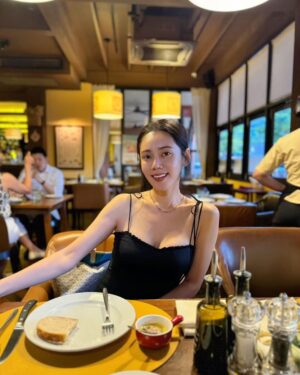 Choo Ja-hyun Instagram - 🖤