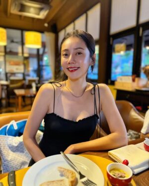 Choo Ja-hyun Instagram - 🖤