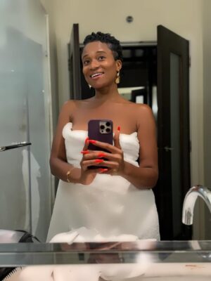 Christabel Ekeh Instagram - Thank you Jesus ❤️🙏.
Nights like these ❤️.