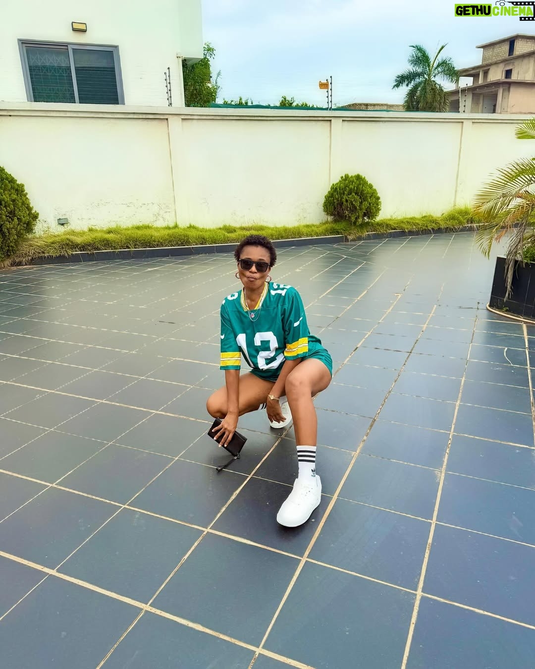 Christabel Ekeh - 1.9K Likes - Thank you Jesus ❤️🙏.
Are you a heels 👠  or a sneaker 👟 woman cos I’m both.