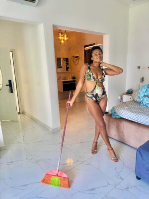Christabel Ekeh Instagram - Thank you Jesus ❤️🙏.
Happy Sunday 🦅