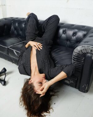 Christina Ochoa Instagram - No Harry, just Styles… ;)🕴️ 

#FeelinBOSSY @BOSS 
Photographer @bernardodoral 
HMU @evaescolanomuah 
Jewels @carreraycarrera_official 
Ring #Peacock
Studio @hectorsilva.top 
Nails @d_unas 
Shoes @hugo_official 
Extensiones @nhemadrid 
H/t: #TinaMarkov @samagraz_jd
