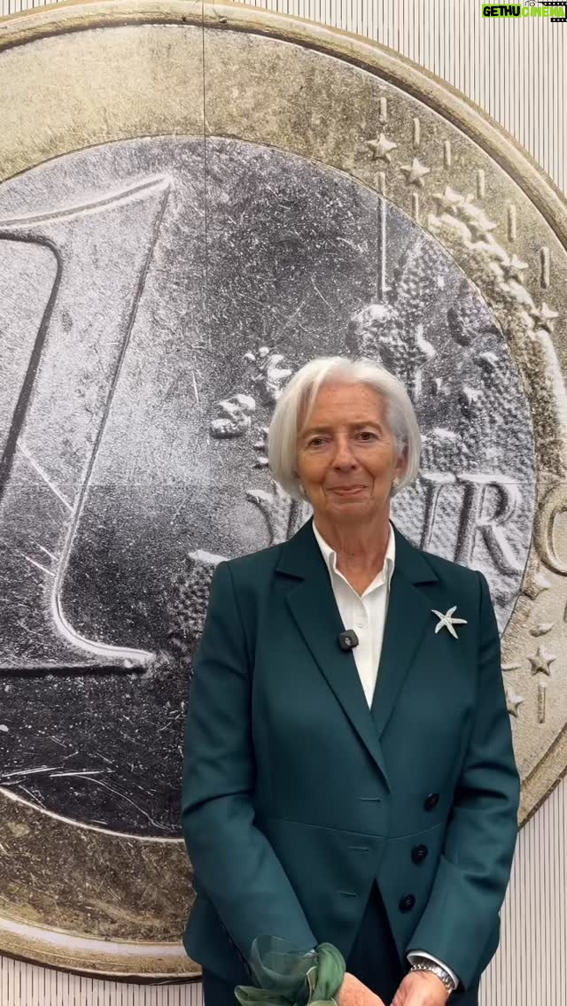 Christine Lagarde - 6.9K Likes - 🇧🇬🇪🇺 As we step into 2026, we proudly welcome Bulgaria to the euro family!

Our sincere thanks to the Bulgarian National Bank for its dedicated work and commitment in preparing for the adoption of the euro.

Wishing everyone a happy and successful New Year!