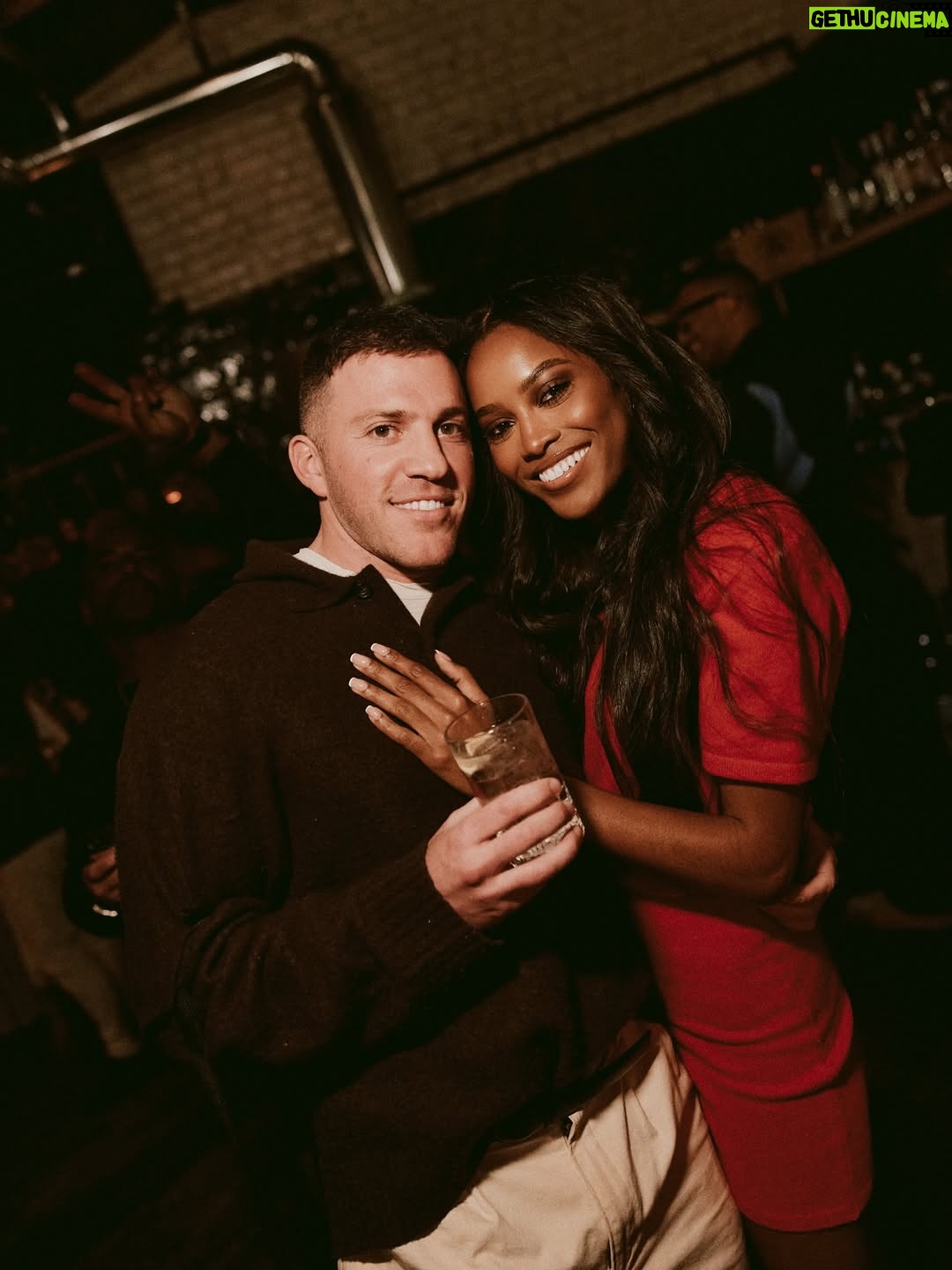 Ciara Miller - 63.6K Likes - what a dinner @threads 

📸 : @emiliomadrid