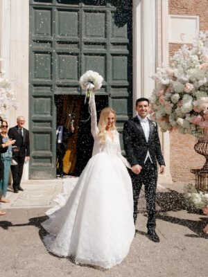 Cindy Marina Instagram - 🤍 Eternal love in the eternal city ♾️
•
•
Photography @bottega53 
Planner @erikamorgera 
Video @marcocaputofilms 
Makeup @henrigjata_mua 
Hair @florii_hairstyle