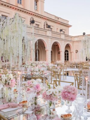 Cindy Marina Instagram - Dinner reception of my dreams 🕯️

A big thank you to the wonderful @erikamorgera , Riccardo and the whole team for your tireless work to make this vision come to life! It’s truly beyond my wildest dreams 🩷