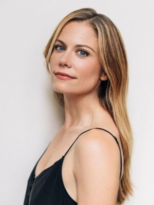 Claire Coffee Instagram - THANK YOU AGAIN AND AGAIN FOREVER @corinnelouiephoto !!! 🖤