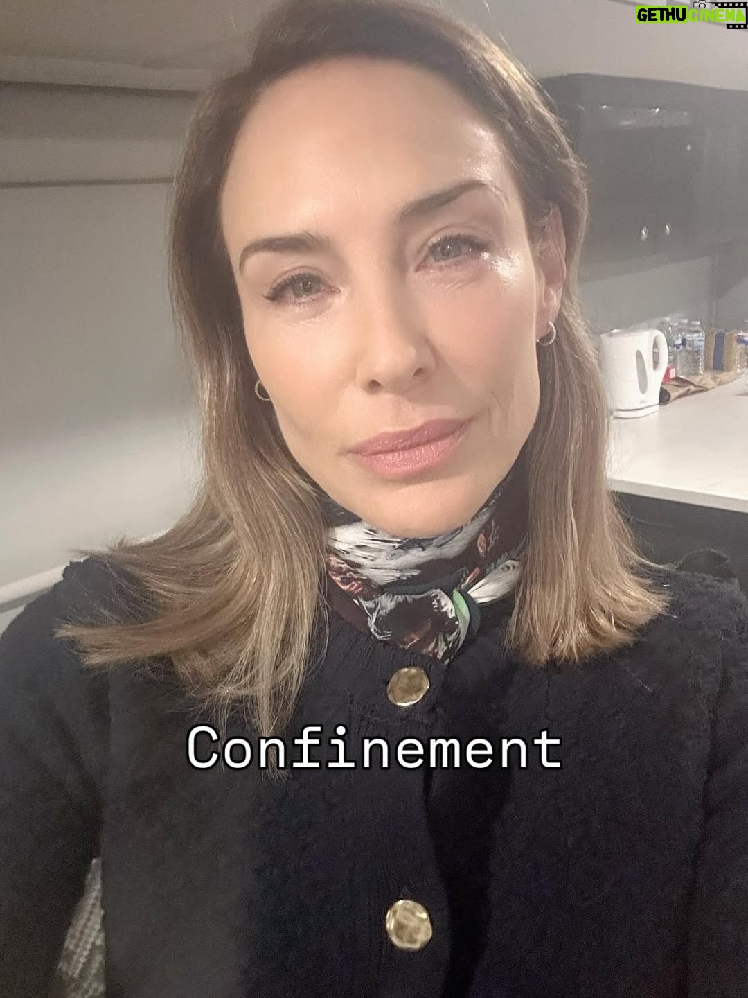 Claire Forlani - 17.6K Likes - #CONFINEMENT 🎥 Filming a movie with my old friend #PeterHowitt we made another movie together many moons ago! I’m Working with a wonderful cast in this thriller ,  with the brilliant @nathalieemmanuel 💖 and these talented ones playing the CADELL FAMILY  @eloiselovellanderson  ##adamwoodward & the fabulous #tinagray 🎥🎬❤️💫