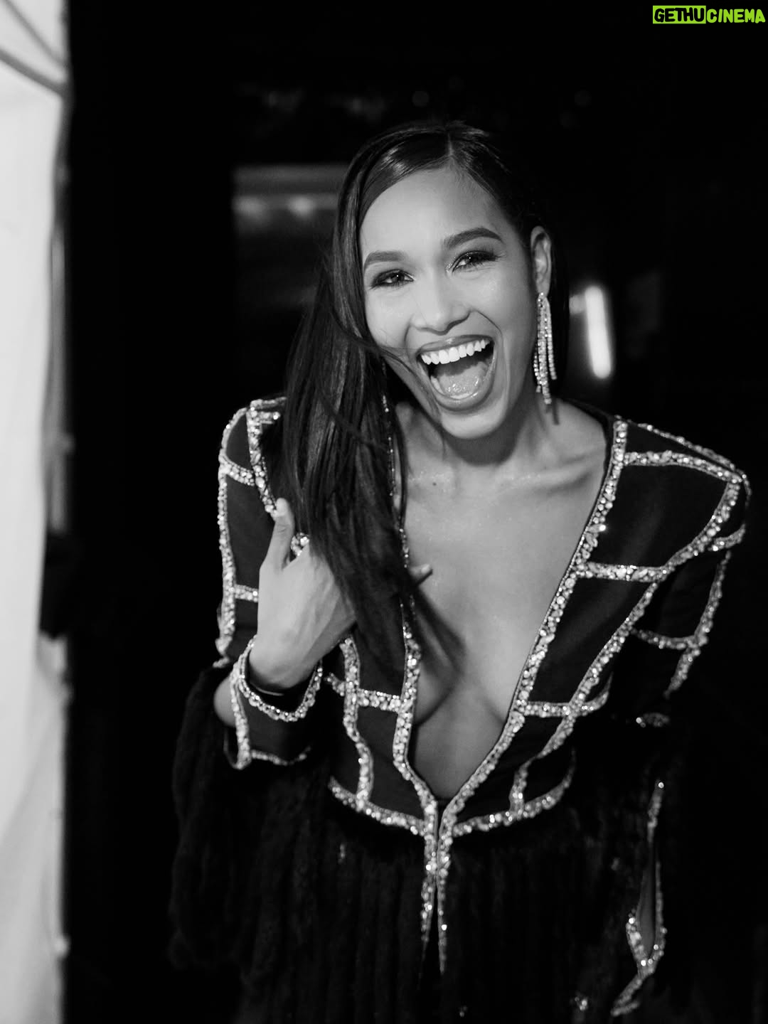 Clémence Botino - 21.5K Likes - Miss France so far 🩶

Hair @clotildehairstylist @ghdfrance 
Make up @justine.dlk 
Look @robertabinader
Photo @ugochamblin