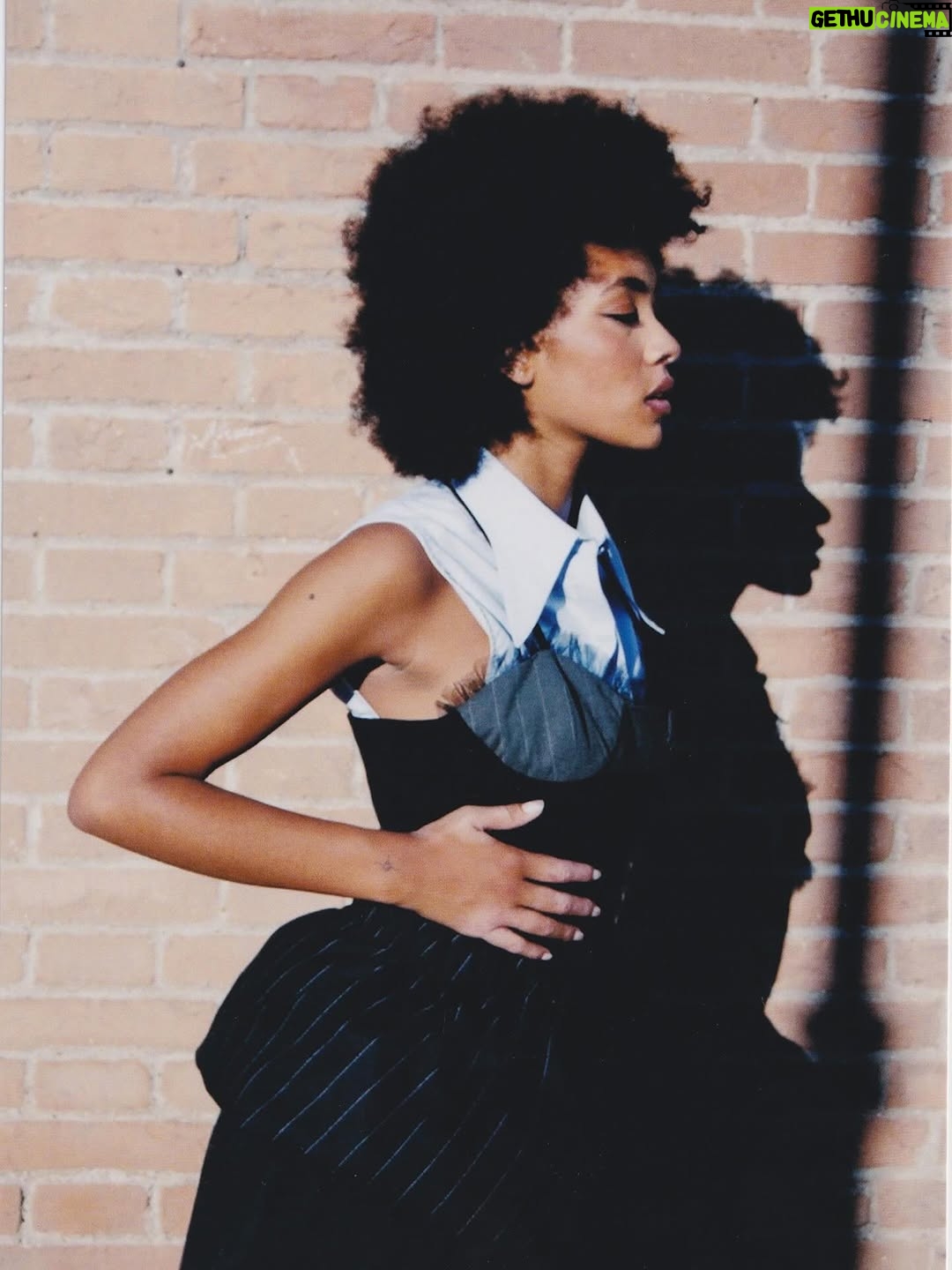 Coco Rebecca Edogamhe - 2.6K Likes - new editorial out on @solstice_mag 

Talent: @cocorebecca_ 
Photographer: @benedetta.pionati 
Stylist: @elisabettacarchedi_ 
MUA: @chiaradoingmakeup 
────୨ৎ────