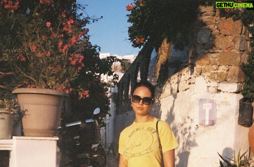 Courtney Eaton - 45.2K Likes - Very lucky to be spoiled with a trip to Mykonos with @zimmermann to see their lovely new store opening. Thank you for having us! 🦐