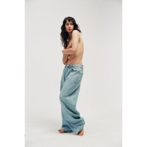 Courtney Eaton Instagram - @flauntmagazine 💙 

Photographed by @jaredkocka 
Styled by @annakatsanis 
Hair: @iamaraxilindsey 
Makeup: @danadelaney 
Written by: @itsayanartan 

 #FlauntMagazine #CantLetGo