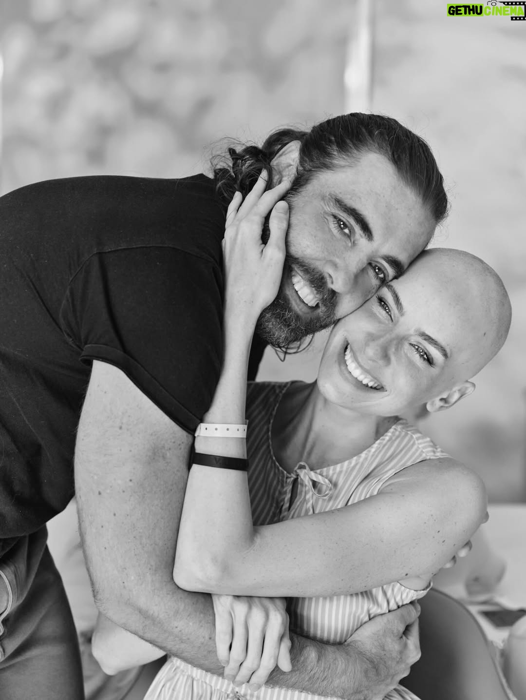 Dani Gondim - 42.2K Likes - 🩵 “Nós vamos sorrir, sorriam” porque “a vida presta”. 

Imagens Luís Morais