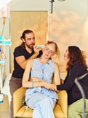 Dani Gondim Instagram - 🩵 “Nós vamos sorrir, sorriam” porque “a vida presta”. 

Imagens Luís Morais