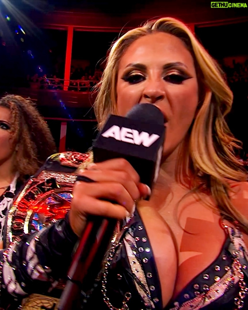 Danielle Glanville - 11.9K Likes - The Babes of Wrath get into the Christmas spirit ahead of #AEWWorldsEnd 🎅 @WillowWrestles @Danni_Ellexo

A special Christmas #AEWCollision is on NOW on @tntdrama & streaming on @HBOMAXSports!