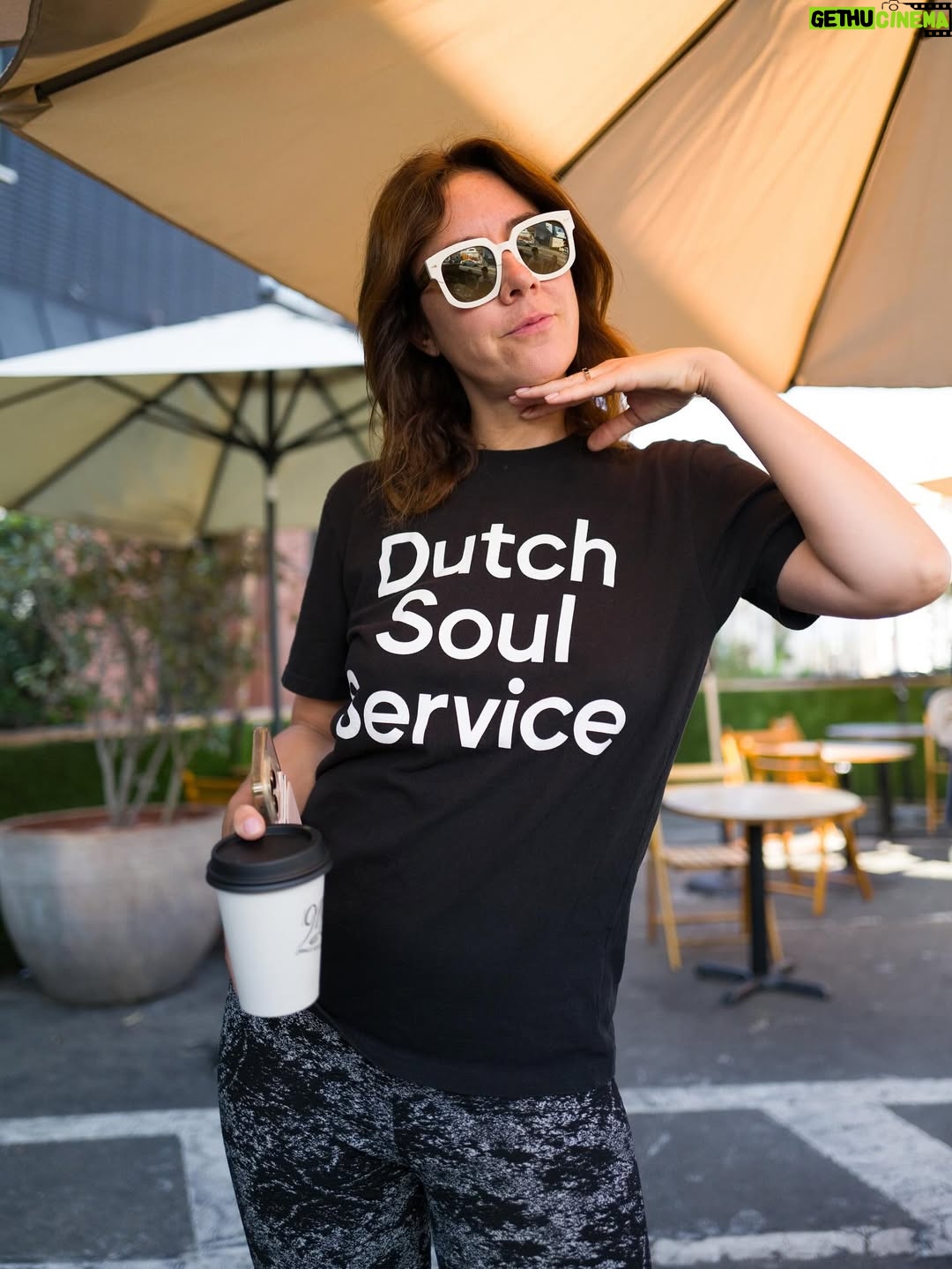 Danielle Mathers - 387 Likes - Menotti’s Naughty’s 😈😼😎✨💥
#crew #coffee #leica #community