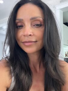Actress Danielle Nicolet HD Photos and Wallpapers August 2025